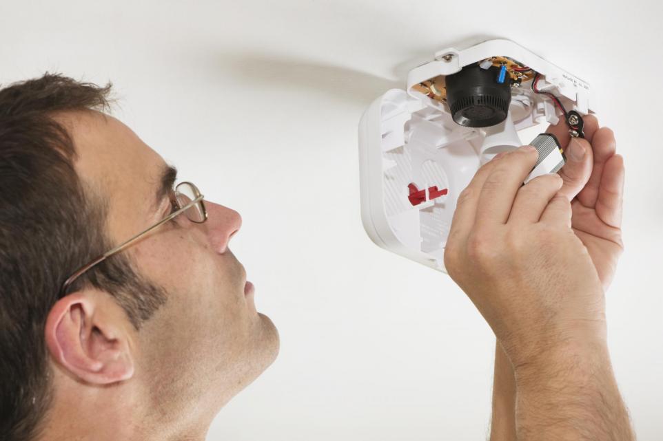 Smoke alarm compliance
